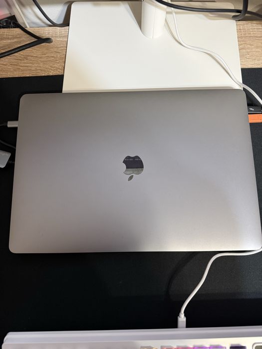 Macbook Pro 16’ I9 64GB Ram 2TB SSD