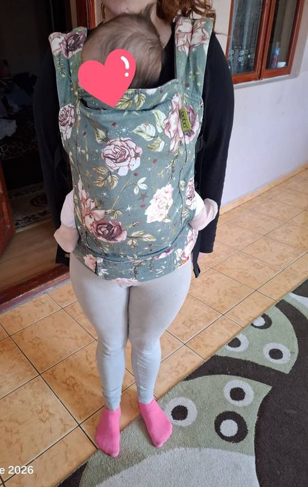 Marsupiu ergonomic se poate folosi de la nastere