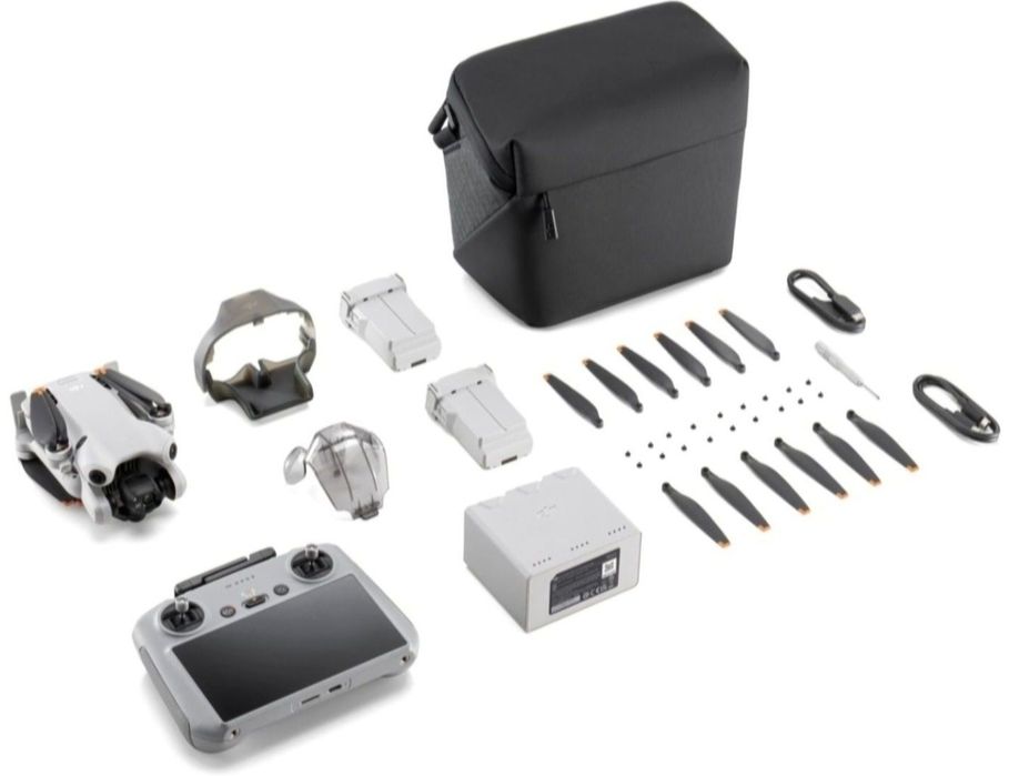 продаётся Дрон DJI Mini 4 Pro Fly More Combo Plus (DJI RC 2)
