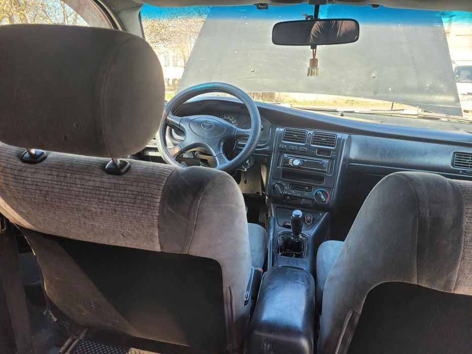 Продам Тойота карина Е