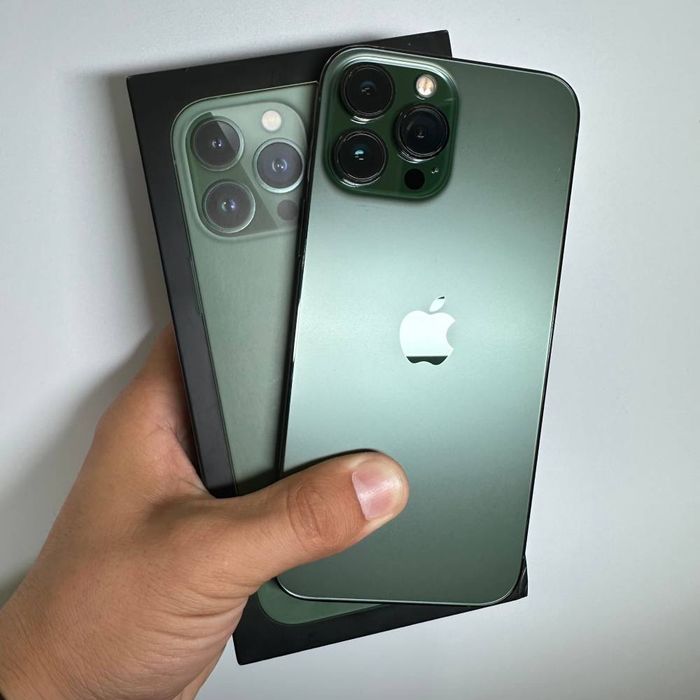 Srochna iPhone 13 pro max sotiladi!!!
