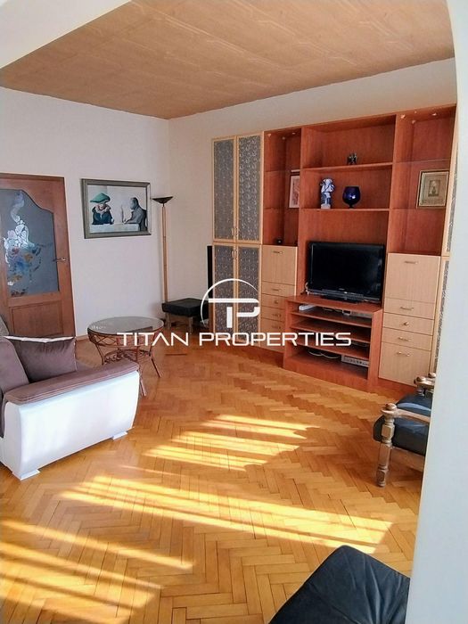 Дава се под наем Тристаен апартамент в Пловдив, Център - 104 кв.м за 600 € - Снимка #2