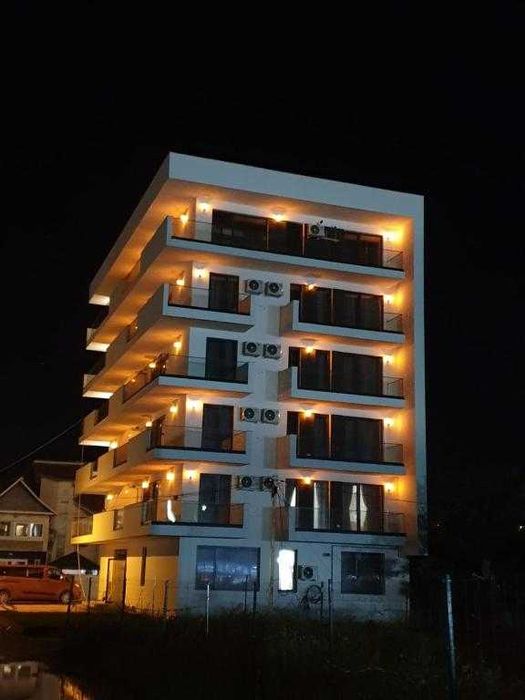 De inchiriat 2 camere loc de parcare privat 380EUR Mamaia-Sat Lidl