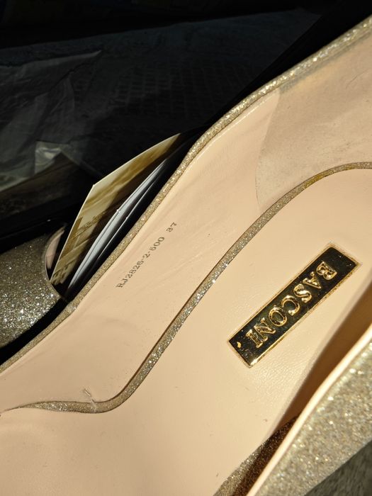 Туфли новые Basconi