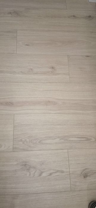 Parchet laminat 10mm (5.7 metri patrati)
