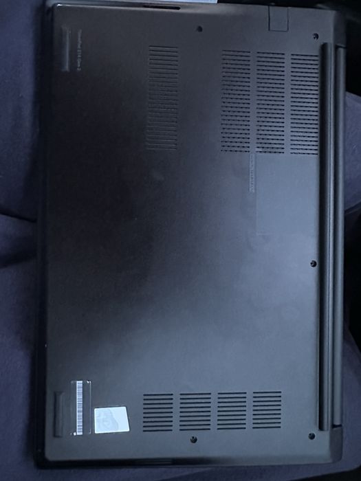 Vand Notebook lenovo G11 /I5-1135G7