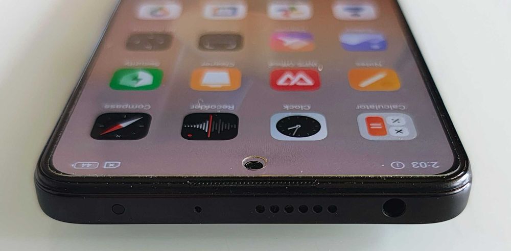 Продавам Xiaomi Redmi Note 11 Pro 5G 8GB RAM 128GB