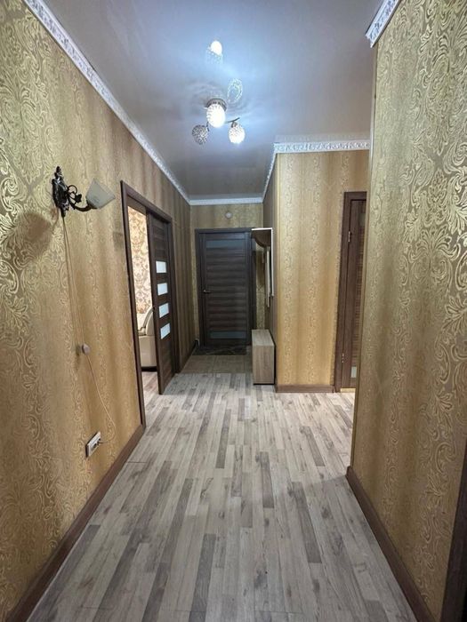 Продаётся трёхкомнатная квартира