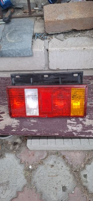 Задний автофонарь