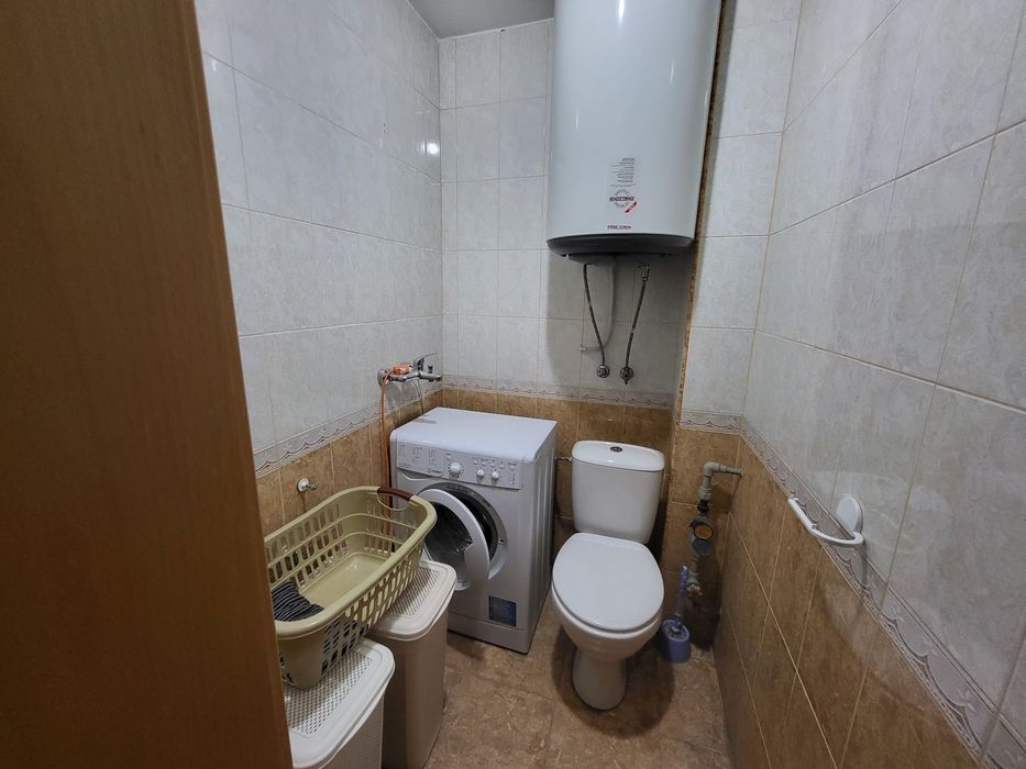 Дава се под наем Тристаен апартамент в Варна, Център - 95 кв.м за 408 € - Снимка #9