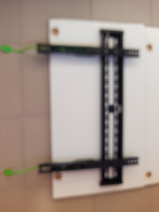 Продаю кронштейн  для телевизоров.