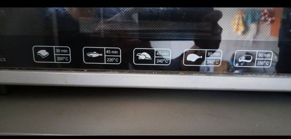 Электронная Печ духовка модель Artel