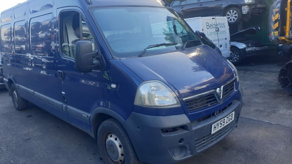Dezmembrez Opel movano 2.5 euro 4