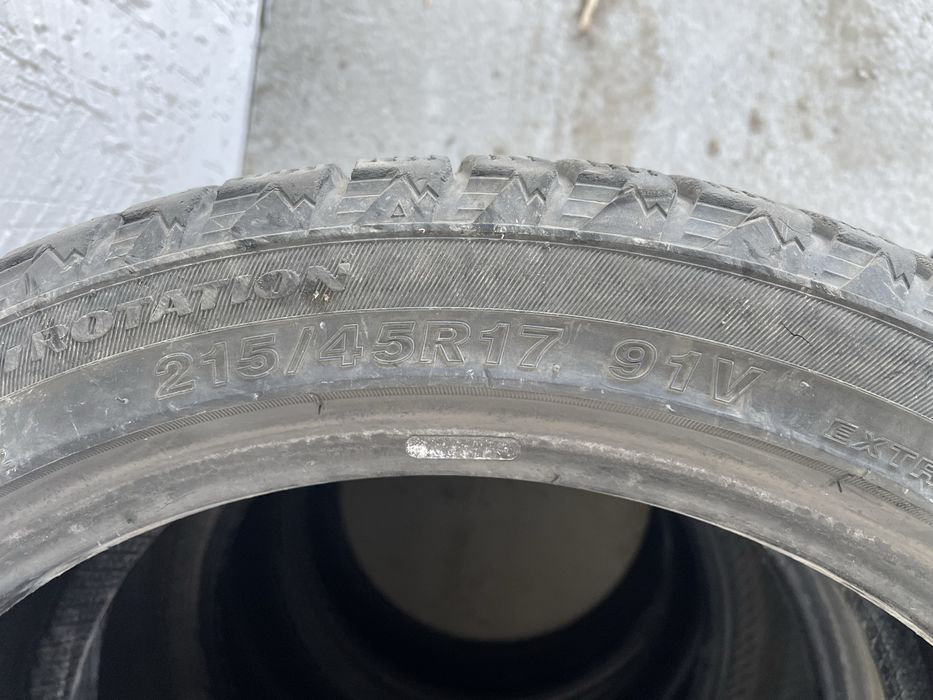 Продам б/у покрышки R17