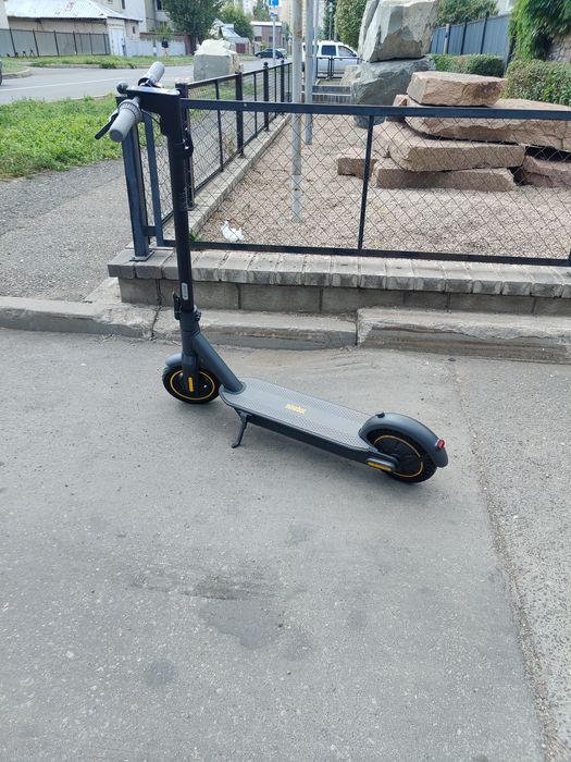 Продам самокат ninebot Kick Scorer Max G30