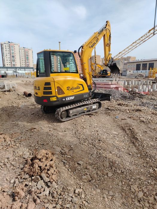 Услуги Мини Экскаватора / Блоха /миниэкскаватор, мини-экскаватор