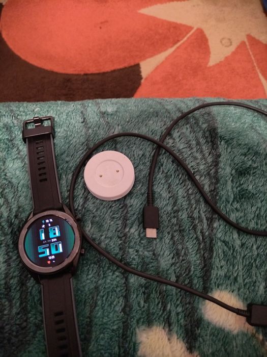 Ceas GT HUAWEI potrivit pt mișcare.