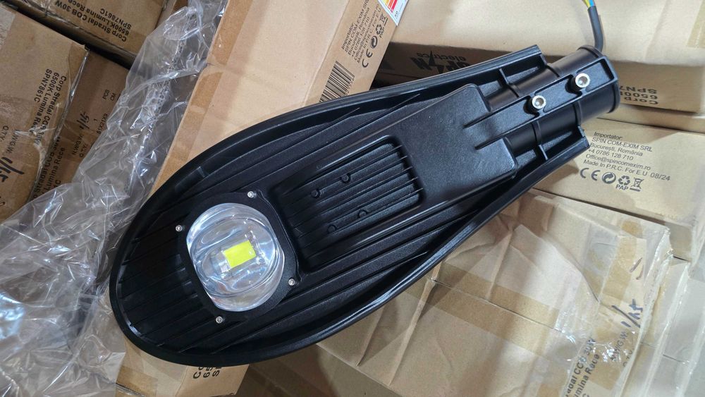 Corp led stradal!