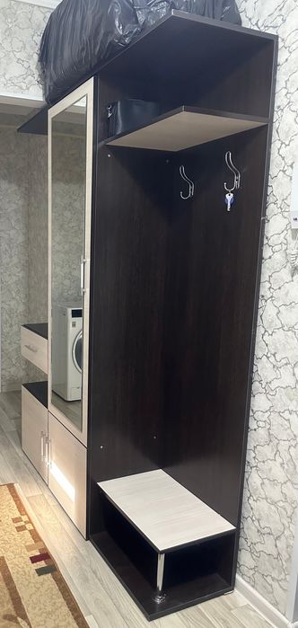 2 шкафа, для одежды и для прихожий