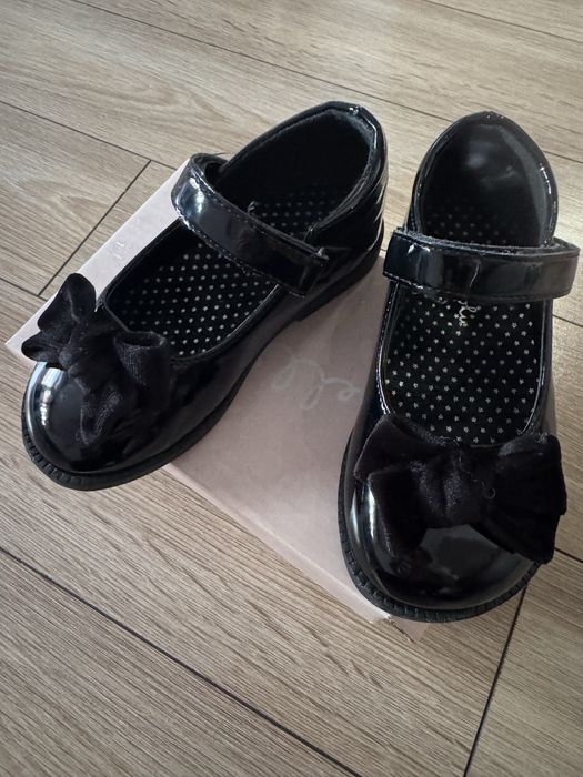 Детски официални обувки