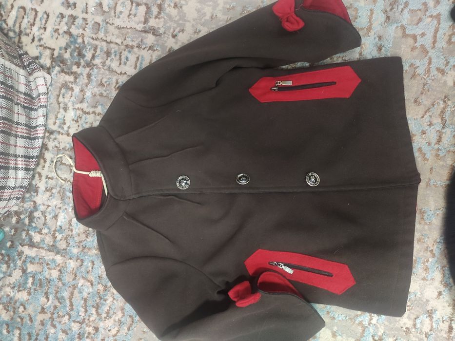 Продам драповое пиджаки ,42 размера .