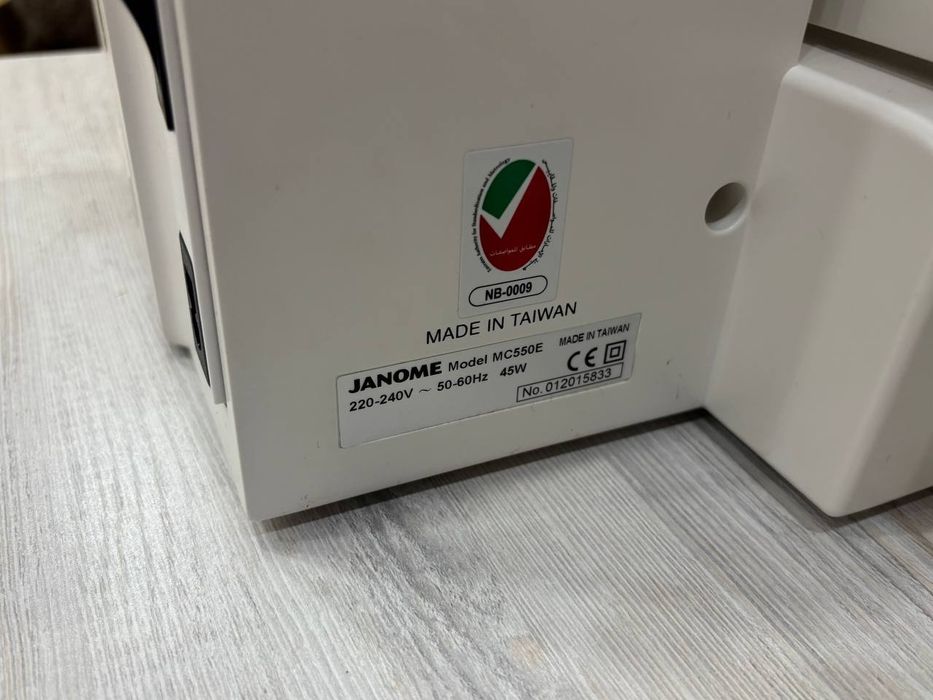 Швейная машина Janome 550E
