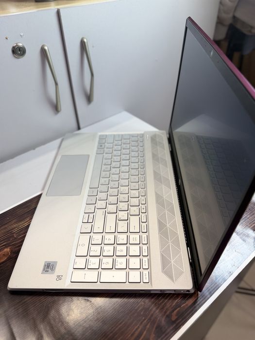 Ноутбук HP Pavilion 15-cs3080ur