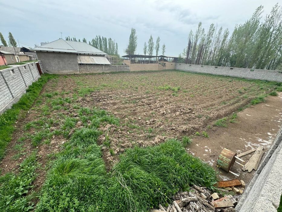 Uchastkalar sotiladi 12 соток и 18 соток