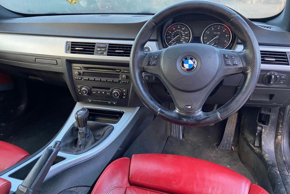 Dezmembrez BMW 320i E92 2.0 benzina N43 170cp,M PACK,recaro rosu