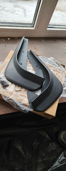 Брызговики новые