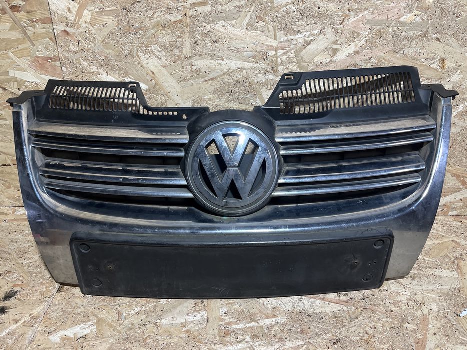 Grila centrala Volkswagen Golf 5 cod: 1K5 853 651