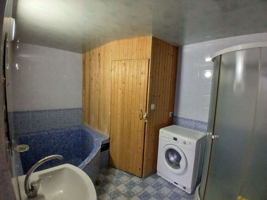 Бектемир, участок 8 соток, 6 комнат