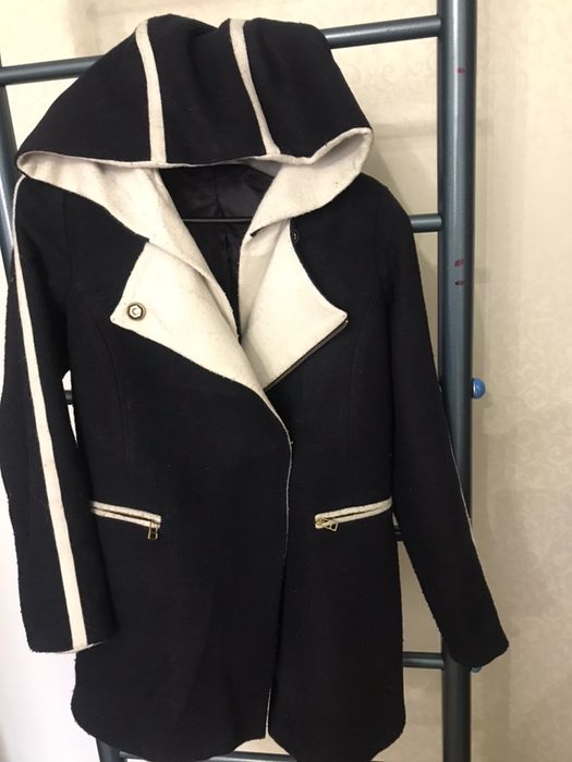 Стильное пальто для девочки-подростка