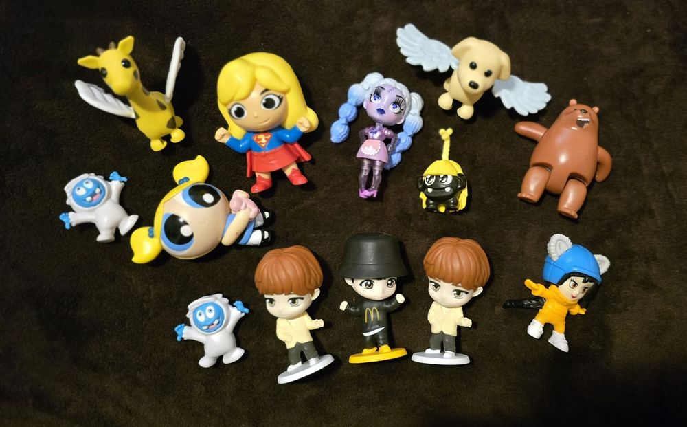 Figurine jucării pentru copii