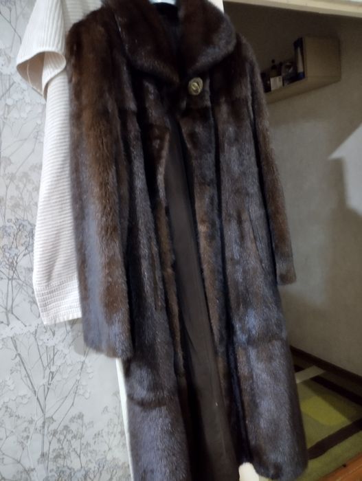 Шуба норковая продам