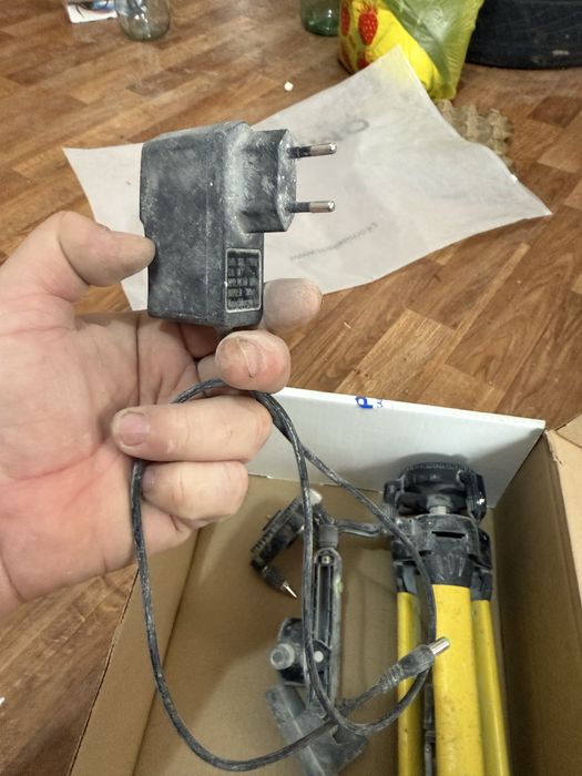 Лазерный уревень и его комплектуищие