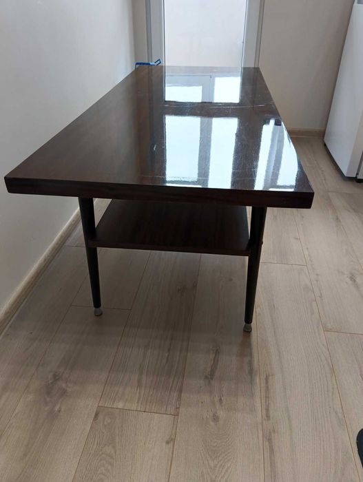 Продавам 2 фотьойла и холна масичка от соца