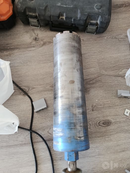 Sotiladi Almazniy karonka bilan potstavkasi