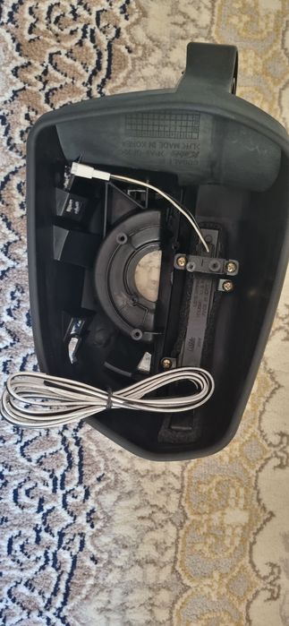 Боковой Корпус  Cobalt с поворотниками