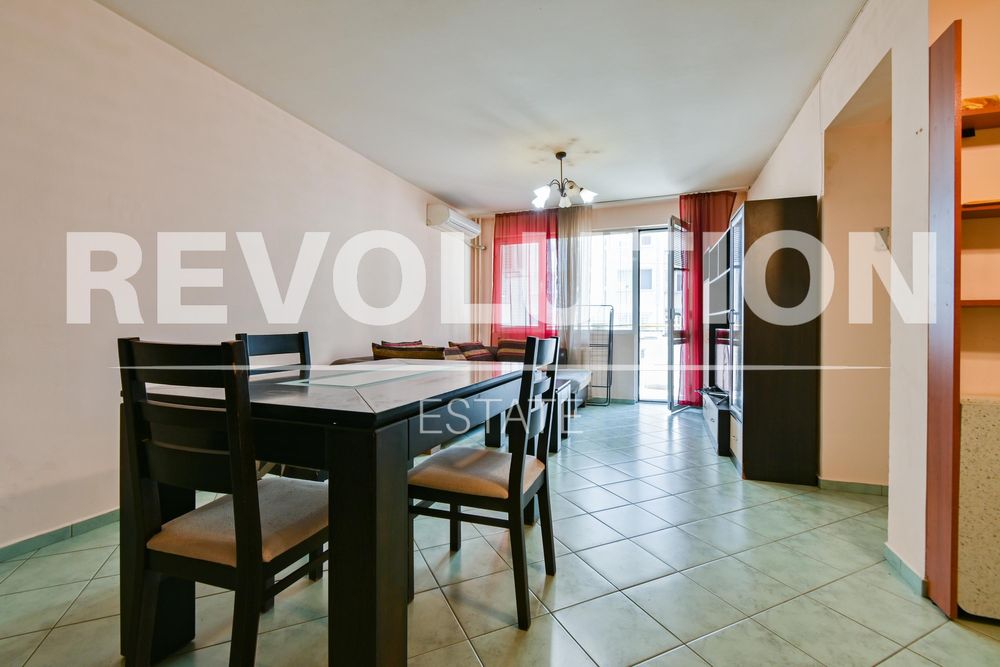 Дава се под наем Тристаен апартамент в София, Стрелбище - 102 кв.м за 600 € - Снимка #3