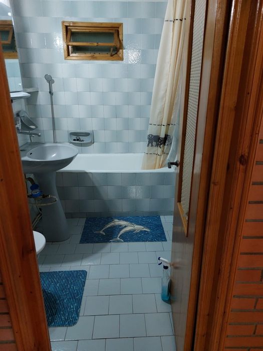 Inchiriez apartament 2 camere decomandat Obcini str Victoriei