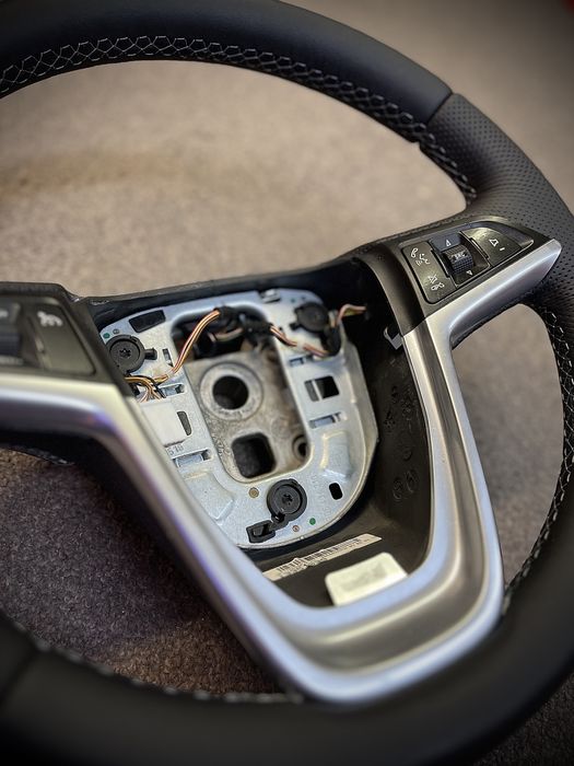 Volan piele Nappa Opel Astra J/Insignia/Astra H/Sedan/Zafira 2009-2018