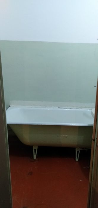 Сдам 2 комнатную квартиру.