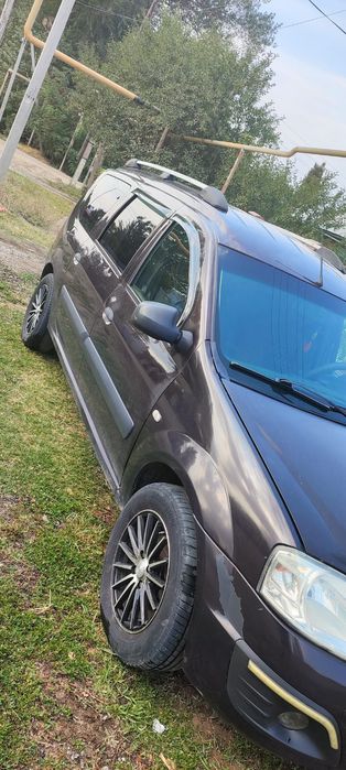 Лада Ларгус продам