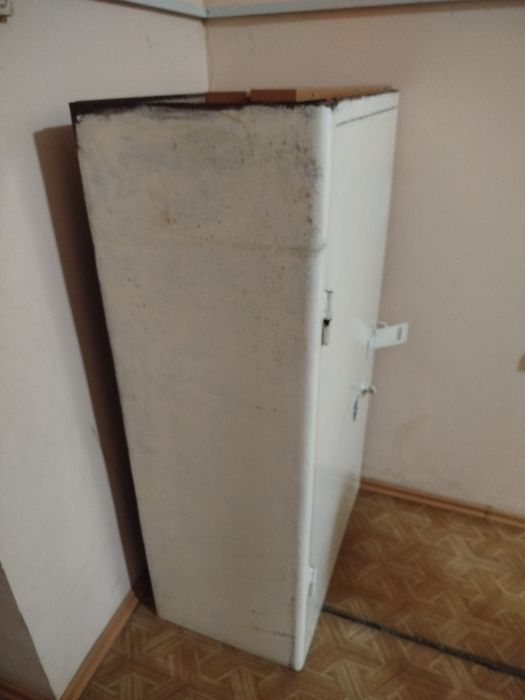 Сейф металлический