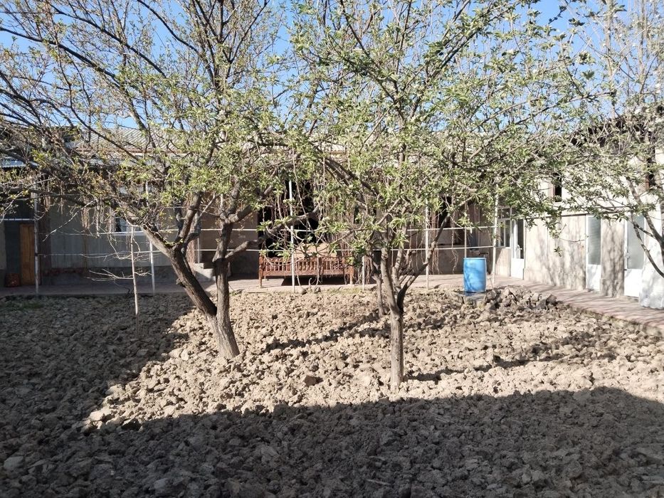 6 sotix uy Abdurahmonovdan