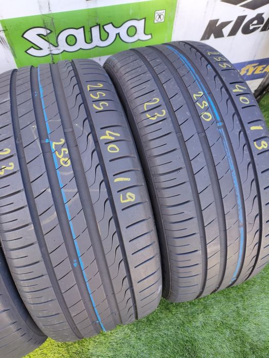 255 40 19 Pirelli Imperial