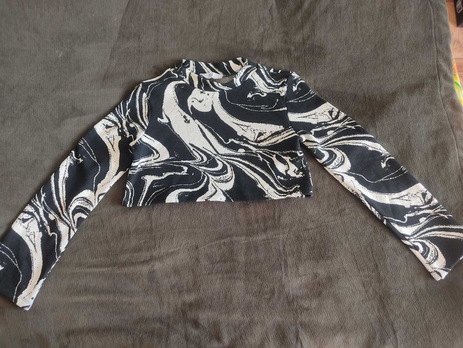 Укороченный свитер, размер S, с рисунком