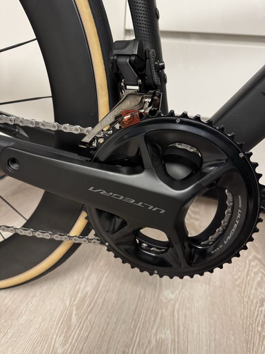 Cursiera/Endurace Canyon Endurace 2025 CF SLX 8 di2