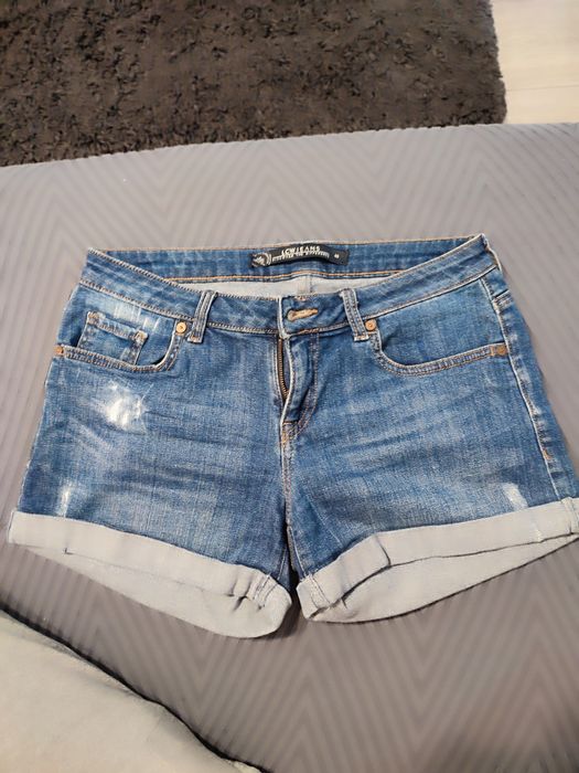 Pantaloni scurti-blugi, marime 40, culoare albastru